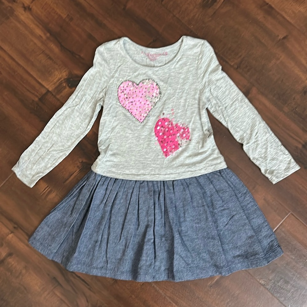 Design History Girls dress 4T, chambray skirt and gray knit top, heart details!